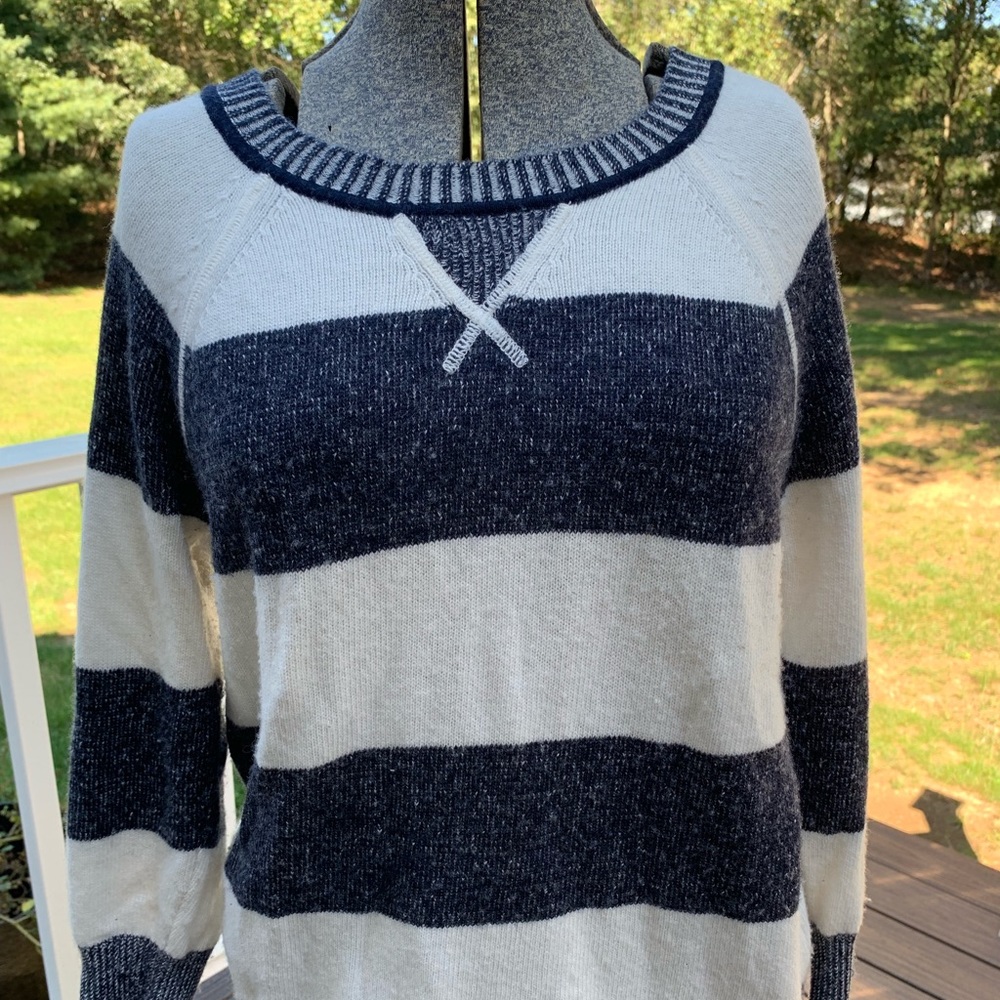 J Crew Sweater - Picture 3 of 4